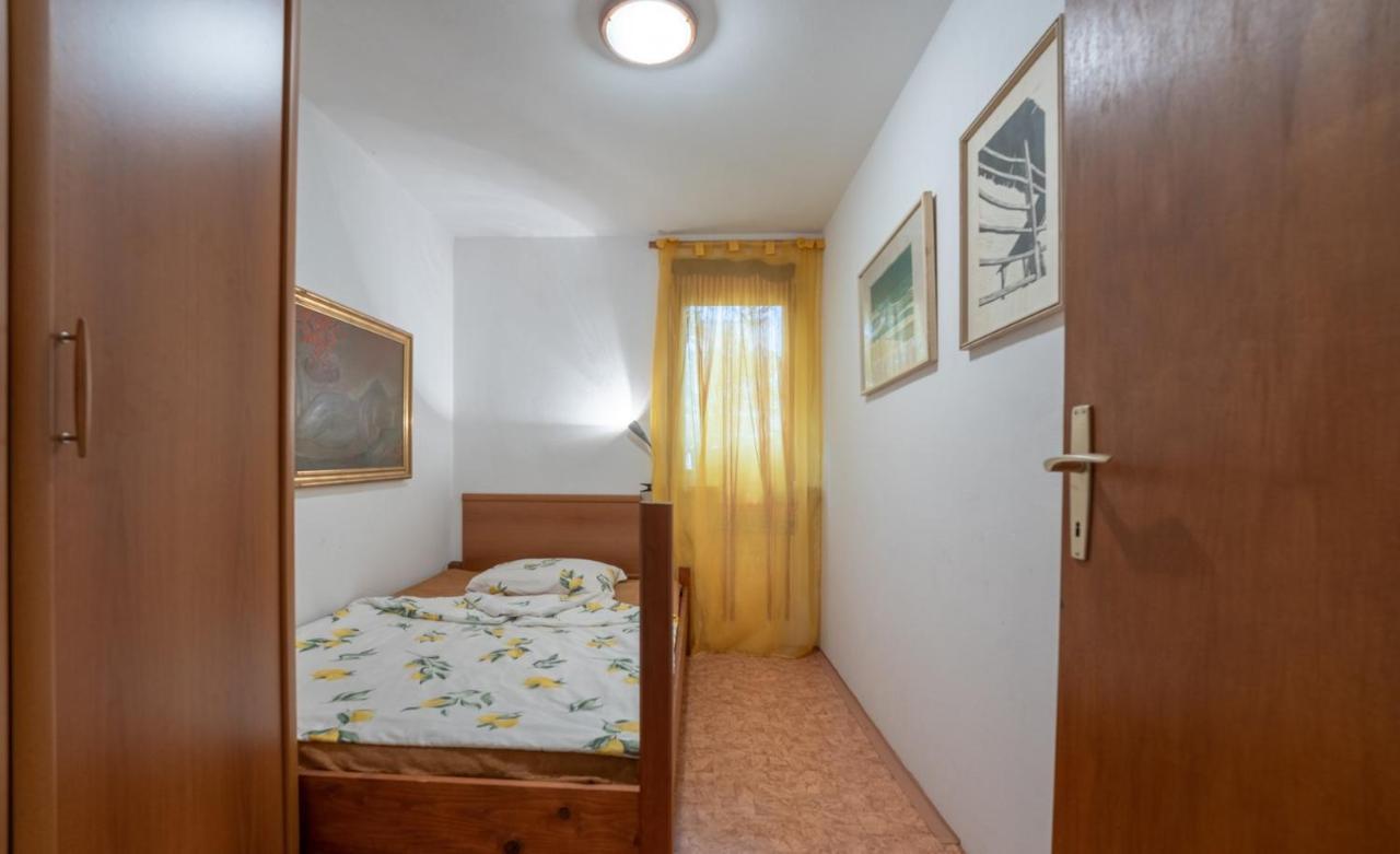 Apartment Ruj ซัมบราทิยา ภายนอก รูปภาพ